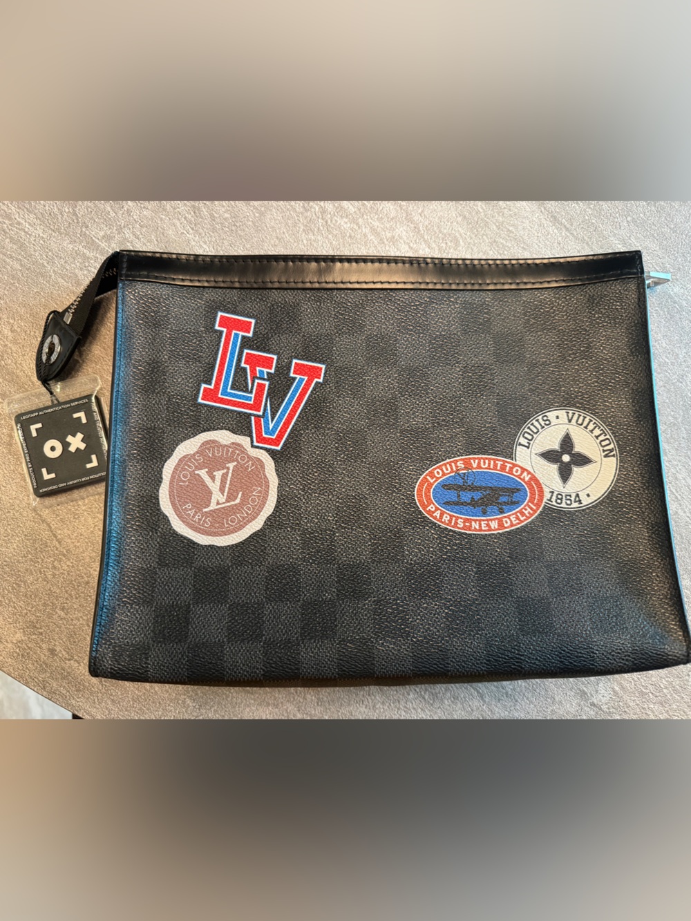 Louis Vuitton damier graphite Voyage Pochette
